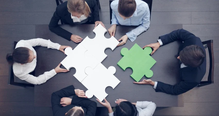 Agile Collaboration